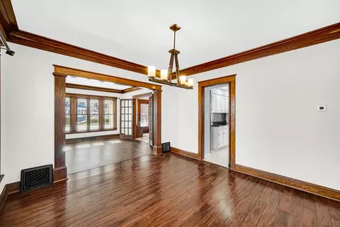 Dining - 324 E 18th St, Lockport, IL 60441 photo 1 of 1