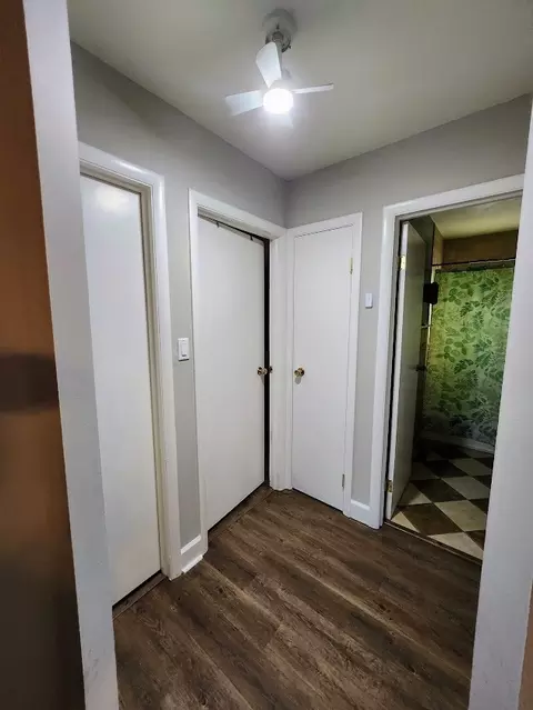 Entry Way - 4611 Ashley Dr, Mchenry, IL 60050 photo 3 of 3