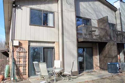 73 Woodhills Bay Rd, Fox Lake, IL 60020