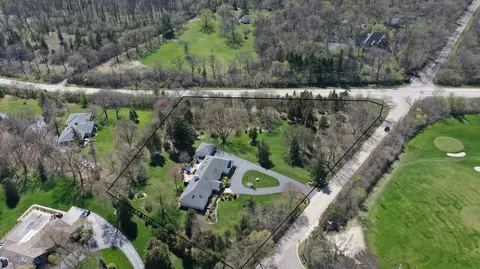 555 Signal Hill Rd, North Barrington, IL 60010