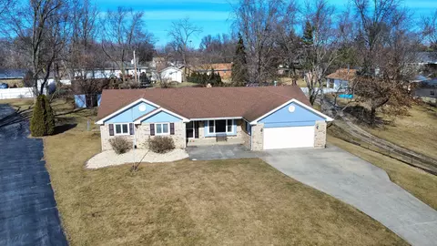 12252 W Thomas Ct, Mokena, IL 60448