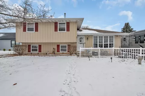 1853 Delrose St, Joliet, IL 60435