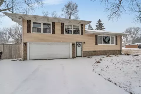 305 W Illinois Hwy, New Lenox, IL 60451