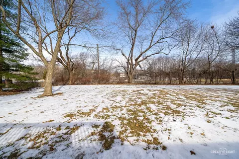 1302 Dancing Bear Ln, Elgin, IL 60120 photo 30