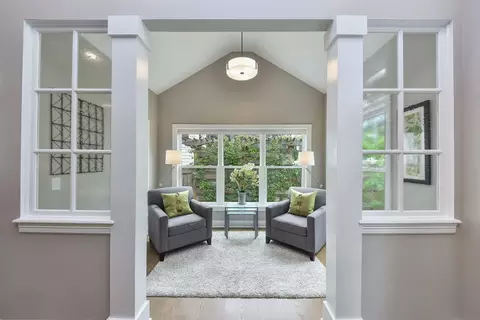 Entry Way - 436 E Hillside Rd, Naperville, IL 60540 photo 3 of 7