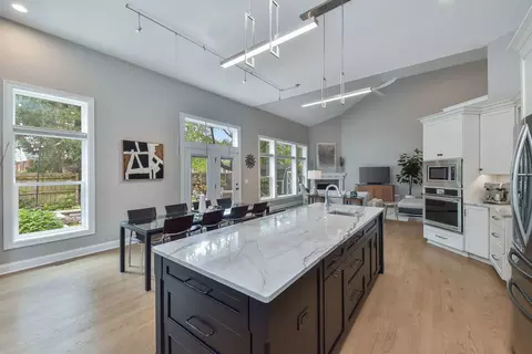 Kitchen - 436 E Hillside Rd, Naperville, IL 60540 photo 5 of 6
