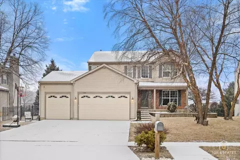 1184 Bloomfield Dr, Streamwood, IL 60107