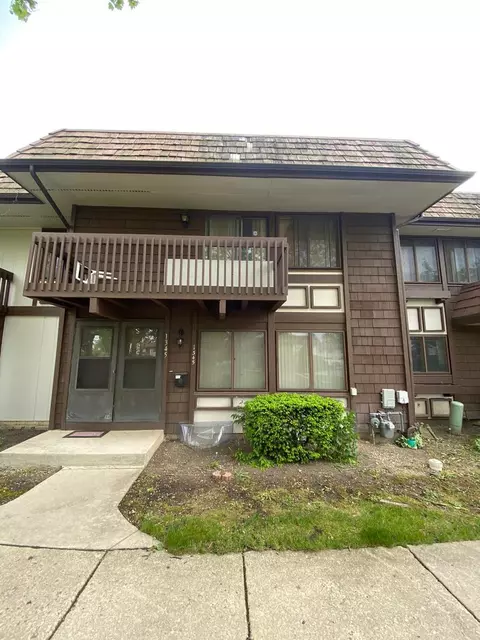 1345 Court Leona Dr, Hanover Park, IL 60133