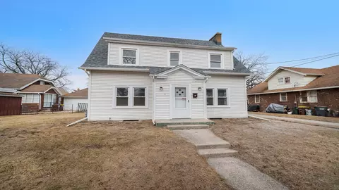 1719 Vernon St, Rockford, IL 61103