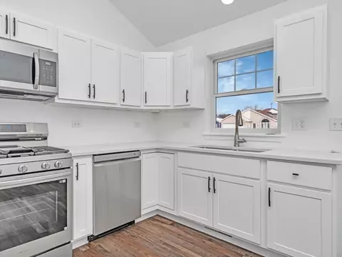 1075 Madison Ave, Braidwood, IL 60408 photo 6
