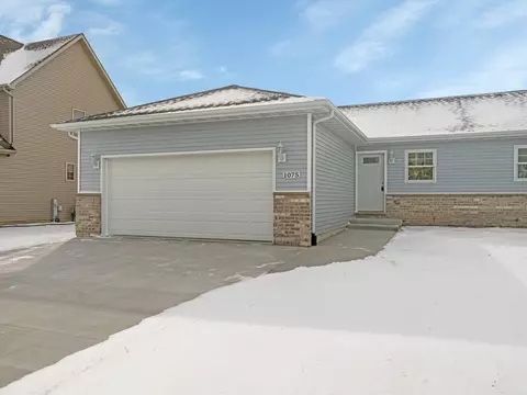 1075 Madison Ave, Braidwood, IL 60408 photo 2