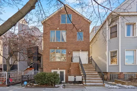 1525 W Barry Ave #2R, Chicago, IL 60657