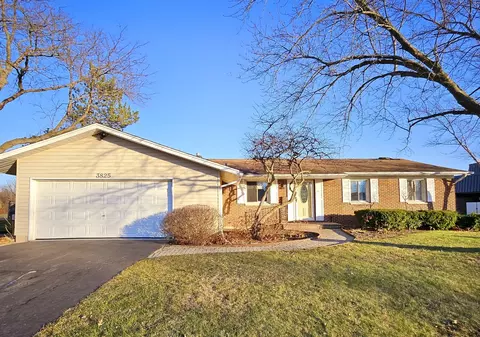 3825 Winston Dr, Hoffman Estates, IL 60192