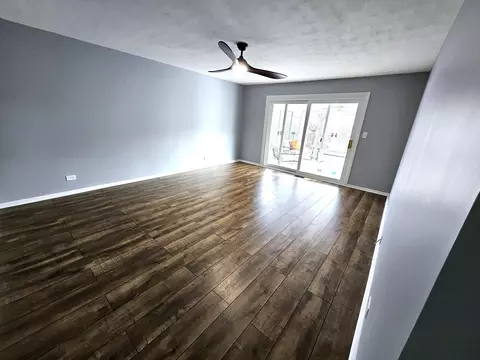 3825 Winston Dr, Hoffman Estates, IL 60192 photo 16