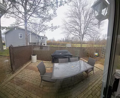 3825 Winston Dr, Hoffman Estates, IL 60192 photo 21