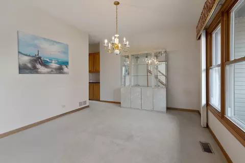 748 Butternut Ln, Elgin, IL 60123 photo 8
