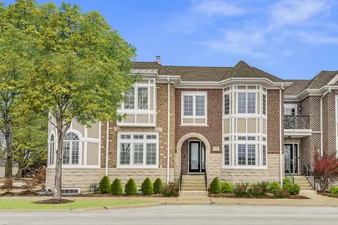 1410 E Northwest Hwy, Arlington Heights, IL 60004
