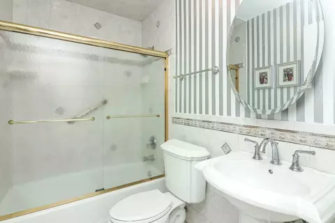 Bath - 13482 S Redberry Cir, Plainfield, IL 60544 photo 3 of 3