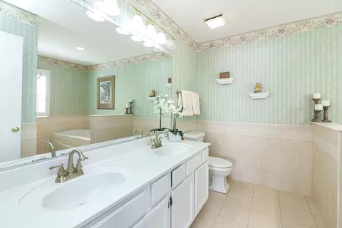 Bath - 13482 S Redberry Cir, Plainfield, IL 60544 photo 1 of 3