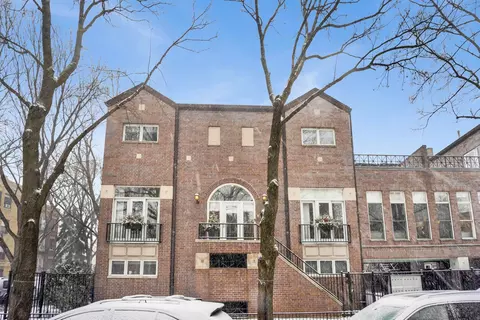 2525 N Seminary Ave, Chicago, IL 60614