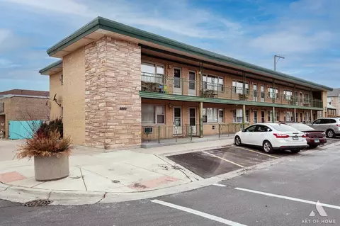 2800 N 73rd Ct #2B, Elmwood Park, IL 60707