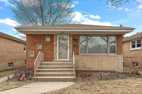 11242 S Whipple St, Chicago, IL 60655