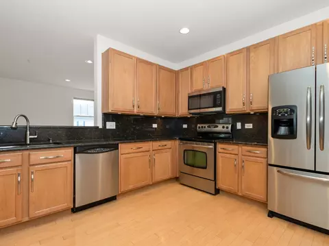 Kitchen - 19933 Burnside Ct, Olympia Fields, IL 60461 photo 3 of 4