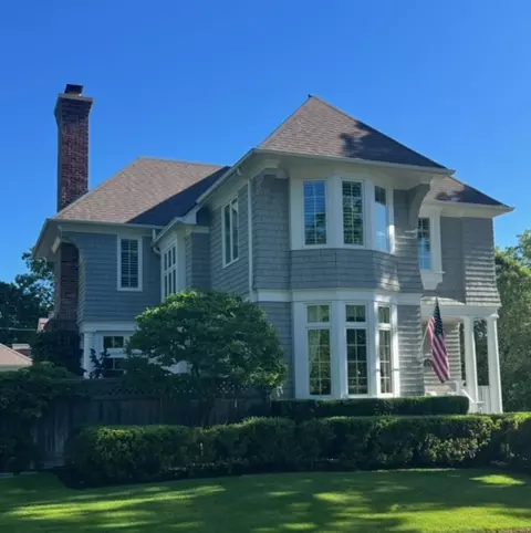 206 E Center Ave, Lake Bluff, IL 60044