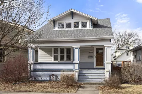937 Hayes Ave, Oak Park, IL 60302