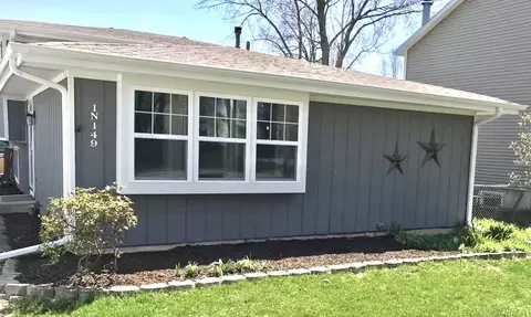 1 N149 Fanchon St, Carol Stream, IL 60188