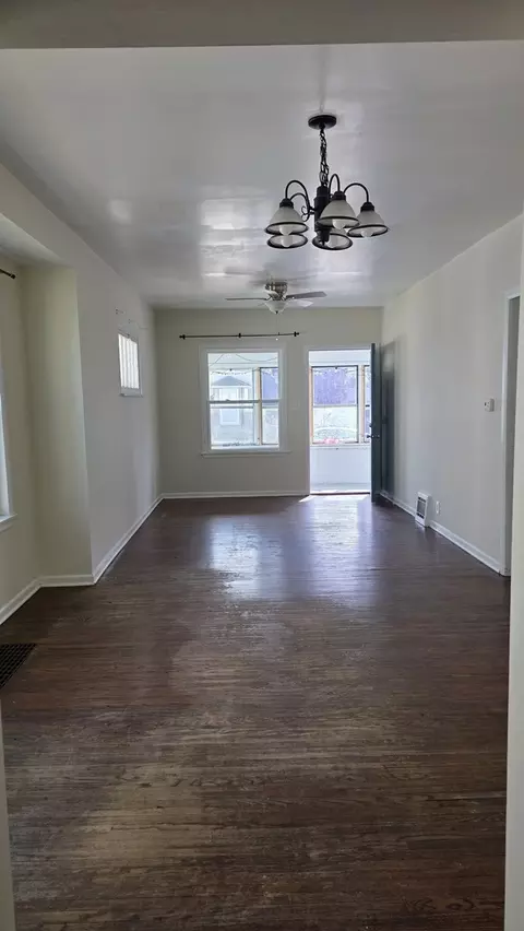 752 North Ave, Aurora, IL 60505 photo 16