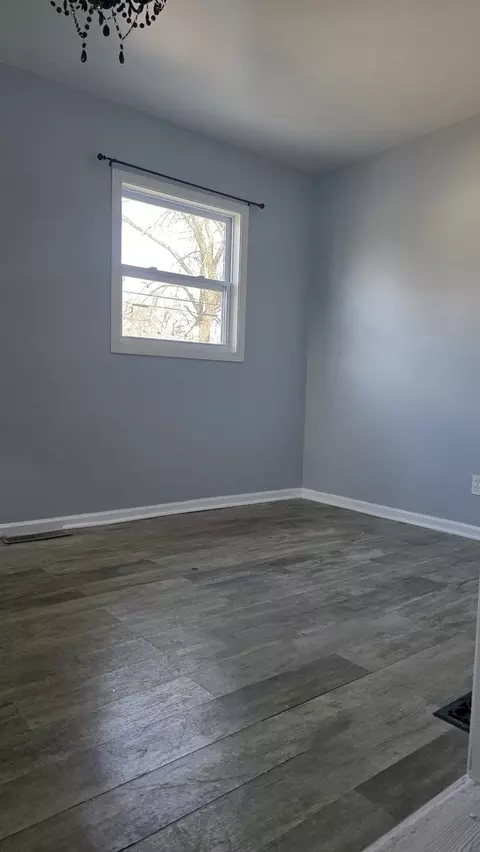 752 North Ave, Aurora, IL 60505 photo 12