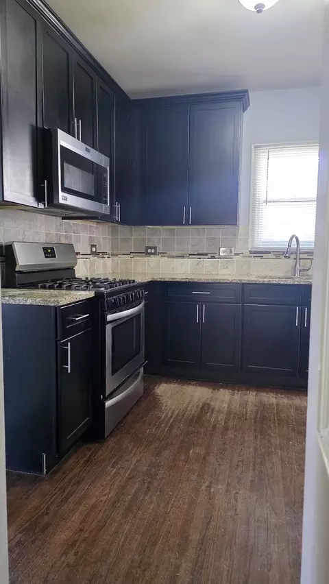 752 North Ave, Aurora, IL 60505 photo 10