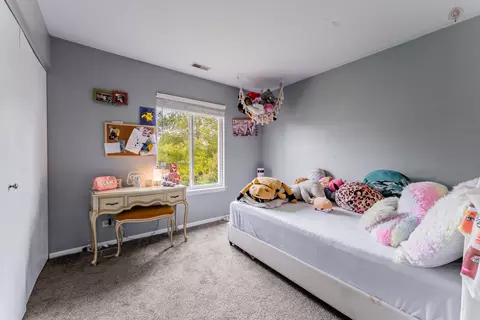 Bedroom - 434 May St, Plano, IL 60545 photo 4 of 6