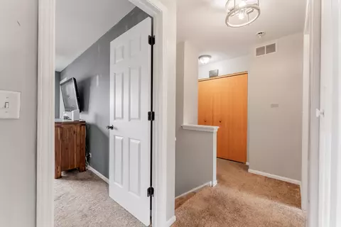 Entry Way - 434 May St, Plano, IL 60545 photo 2 of 3