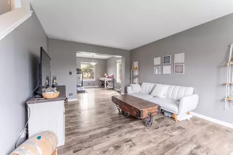 Living - 434 May St, Plano, IL 60545 photo 1 of 4