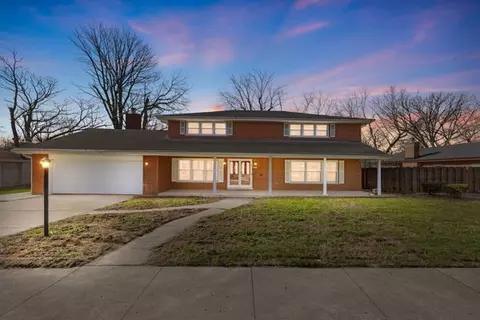 1011 E 173rd St, South Holland, IL 60473