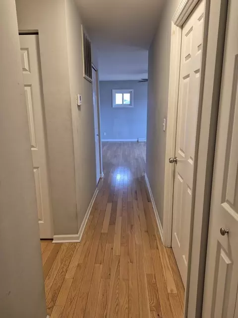Entry Way - Undisclosed, Thornton, IL 60476 photo 1 of 1