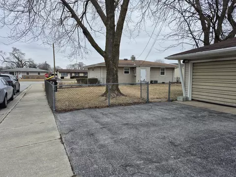 Exterior - Undisclosed, Thornton, IL 60476 photo 4 of 7