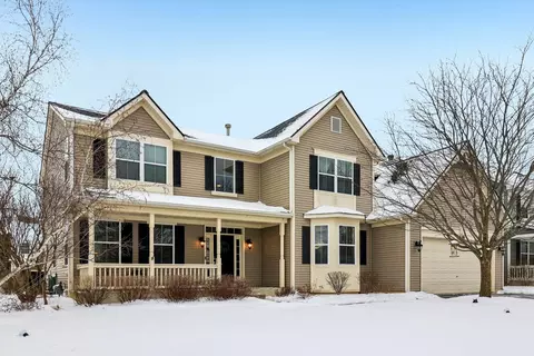 2438 Green Glade Way, Wauconda, IL 60084