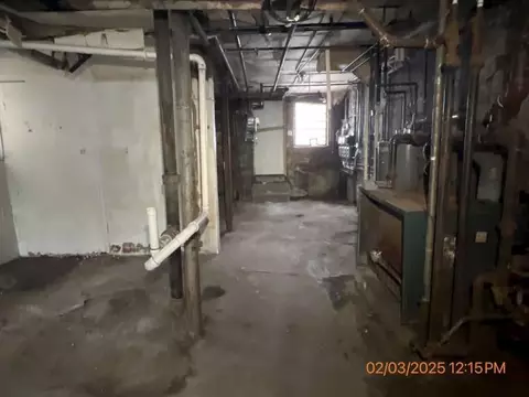 Entry Way - Undisclosed, Chicago, IL 60619 photo 12 of 12