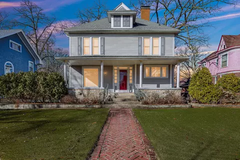 727 S Chicago Ave, Kankakee, IL 60901