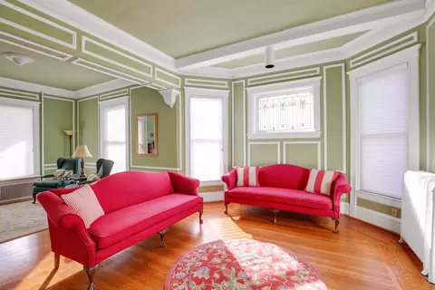 Living - 727 S Chicago Ave, Kankakee, IL 60901 photo 3 of 3