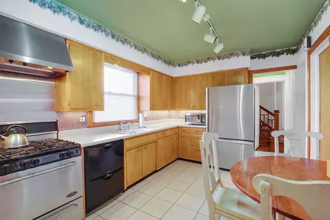 Kitchen - 727 S Chicago Ave, Kankakee, IL 60901 photo 1 of 2