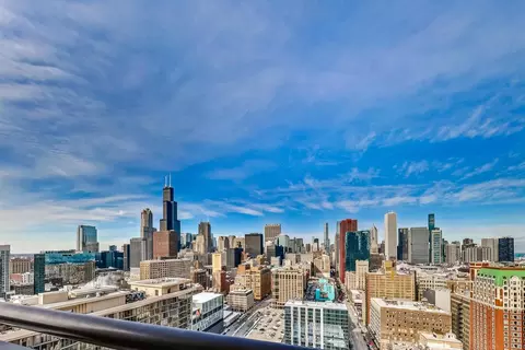 View/Area - 41 E 8th St #3107, Chicago, IL 60605 photo 2 of 5