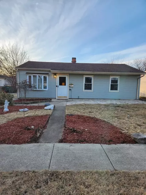 508 Concord Dr, Romeoville, IL 60446