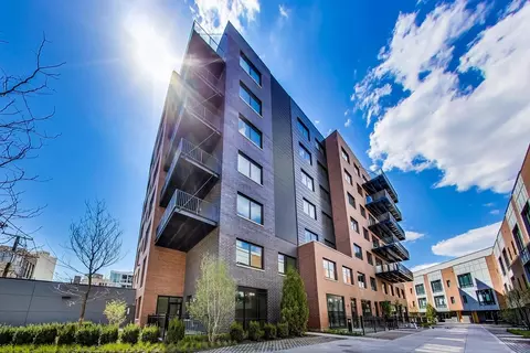 1648 W Division St #304, Chicago, IL 60622
