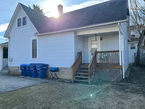Exterior - 149 Harrison St, Dekalb, IL 60115 photo 2 of 5