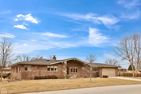 12467 S Meade Ave, Palos Heights, IL 60463