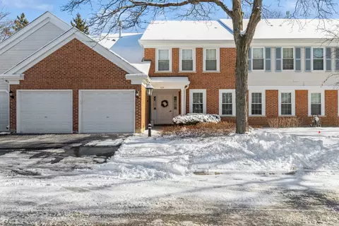 725 Newgate Ln #D, Prospect Heights, IL 60070
